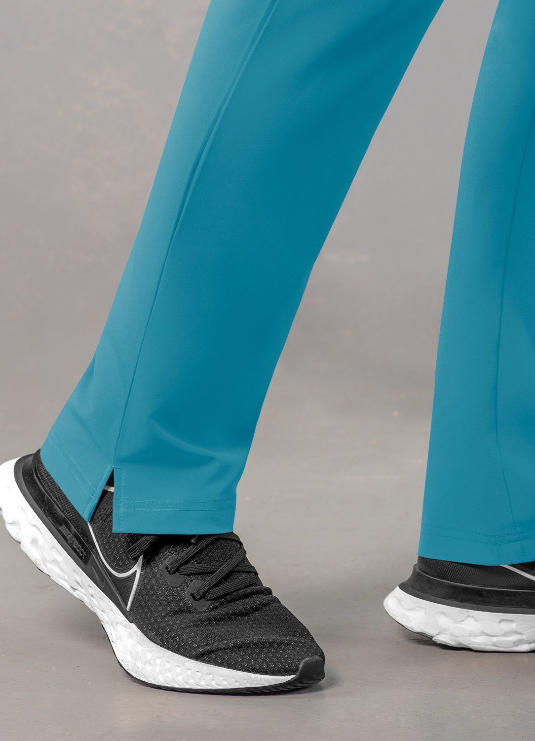 ADAR Addition Women's Skinny Leg Cargo Drawstring Pant